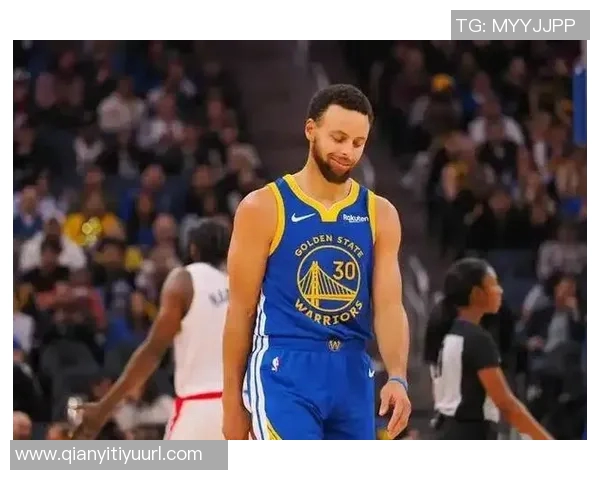 小子竟然偷走我的技能包波斯特彩虹三分命中库里场下无奈抱头叹息